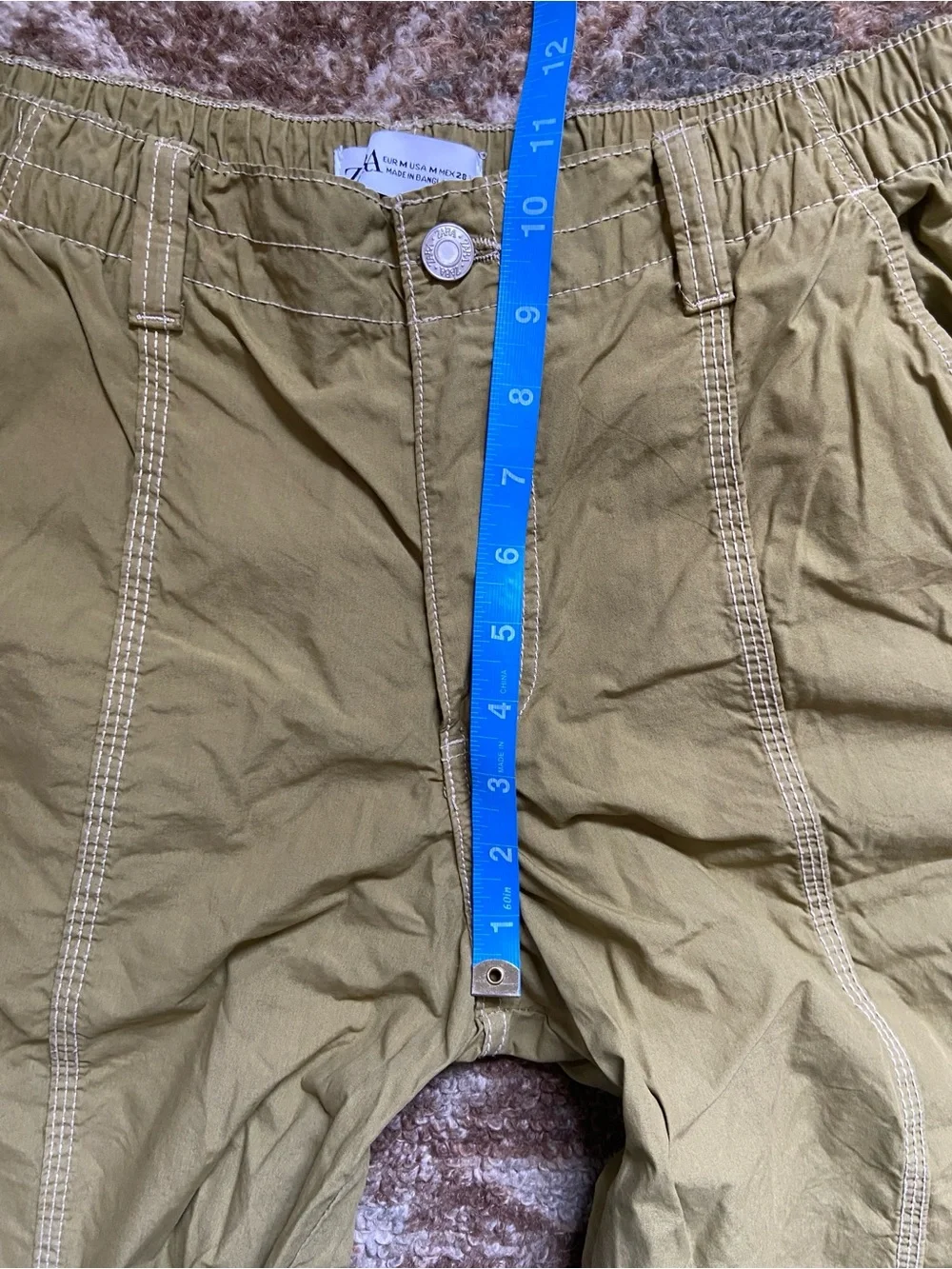 Zara Women's Cargo Pants in Olive-Green - Picture 3 of 6